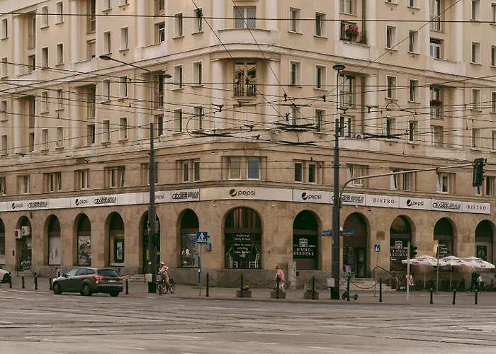 Golden Hour Apartment - Warsaw City Center